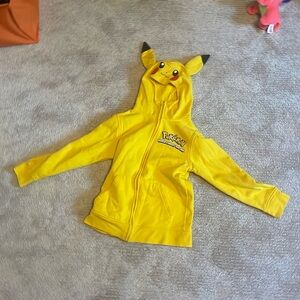 Yellow Pikachu Pokémon hoodie